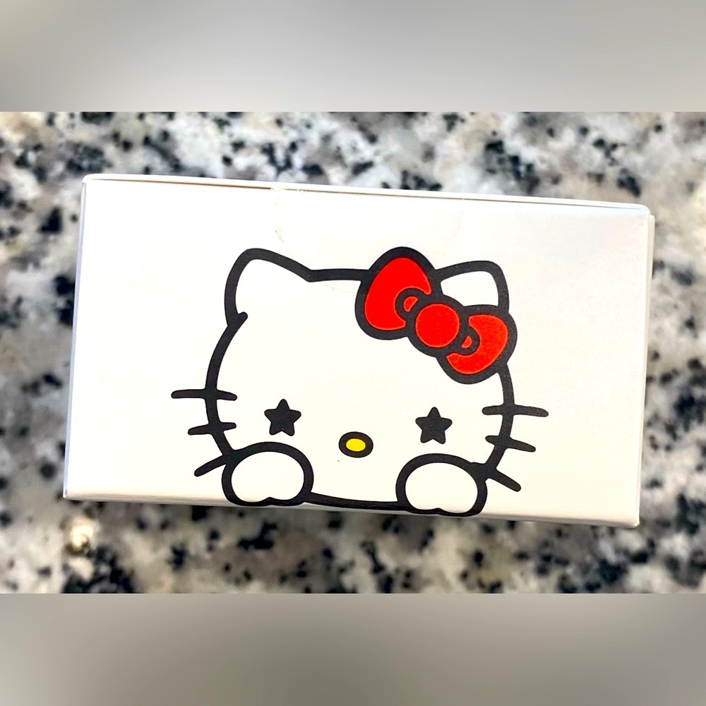 Hello Kitty X Starface Pimple Patch Compact  Limited Edition BRAND NEW 2025 - Picture 10 of 13
